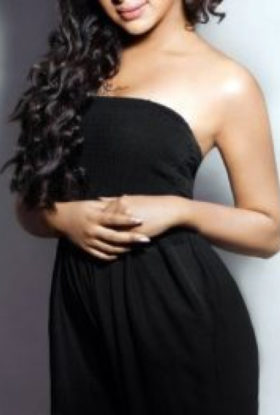 Riya Singh +971543023008, beautiful and educated escort with a hot body.